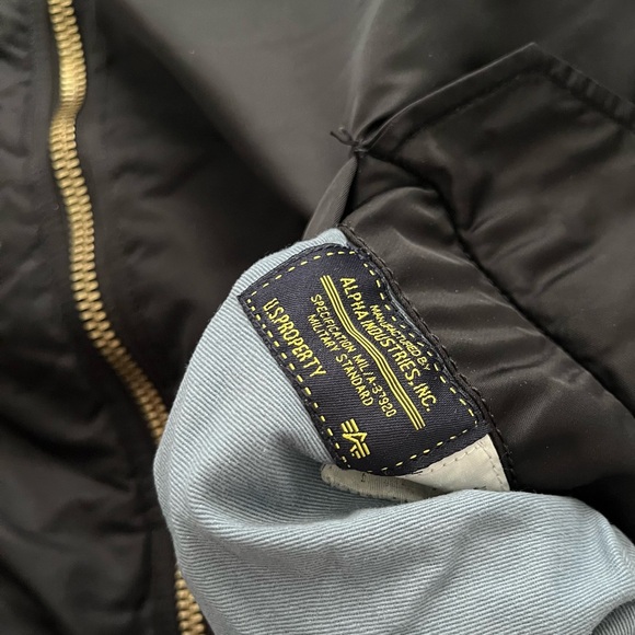 Playboy X Alpha Industry Men’s Vandy-1 Bomber Jacket - Picture 13 of 16